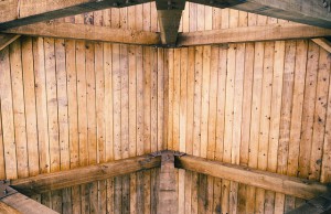 ceiling-569035_640
